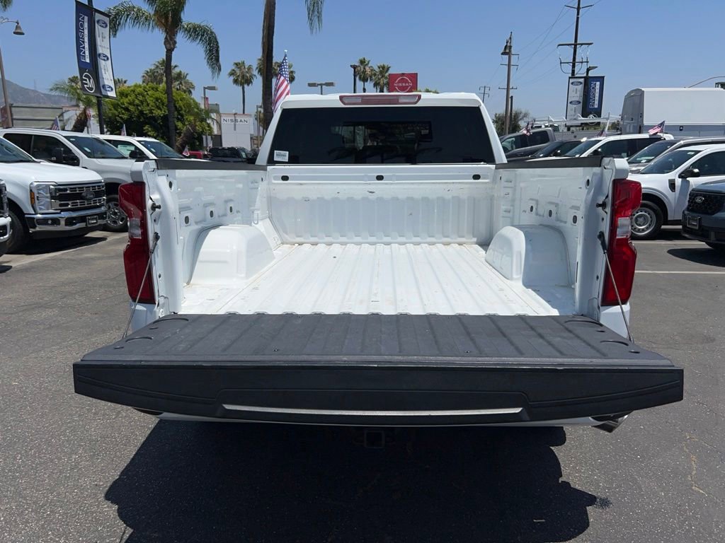Used 2022 Chevrolet Silverado 1500 Custom RWD image 17