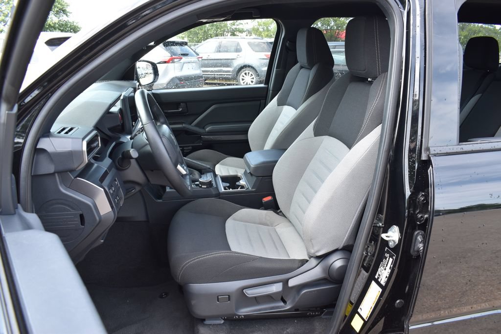 Used 2025 Toyota 4Runner TRD Off-Road AWD/4WD image 6