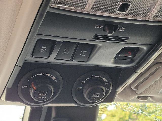 Used 2021 Toyota 4Runner TRD Off-Road image 17