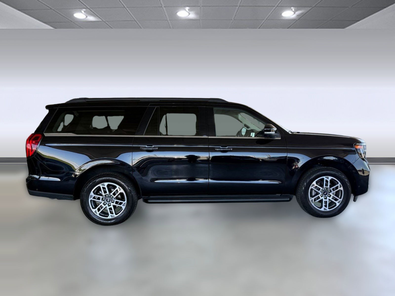Certified 2025 Ford Expedition Max Active AWD/4WD image 8