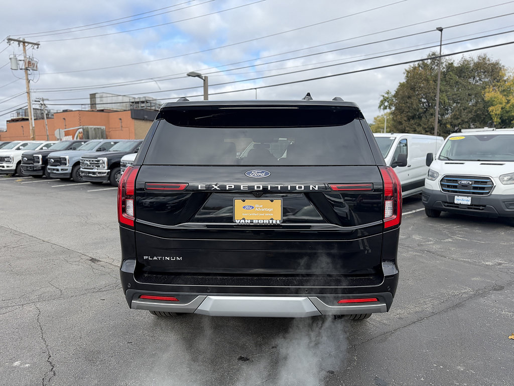 Certified 2025 Ford Expedition Platinum w/ Driver's Package AWD/4WD image 5