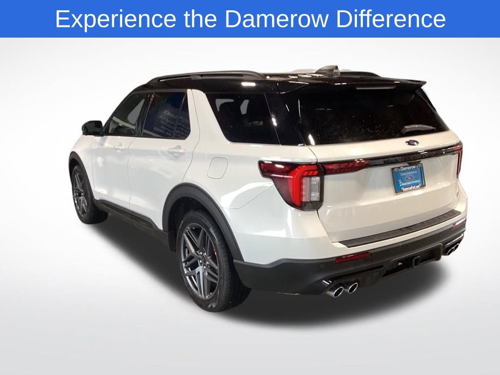 Certified 2025 Ford Explorer ST image 3