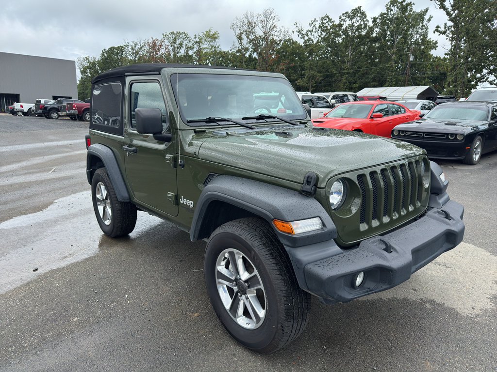 Used 2021 Jeep Wrangler Sport AWD/4WD image 3