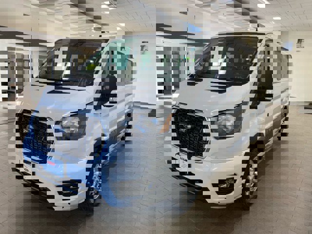 Certified 2025 Ford Transit 350 XLT image 4