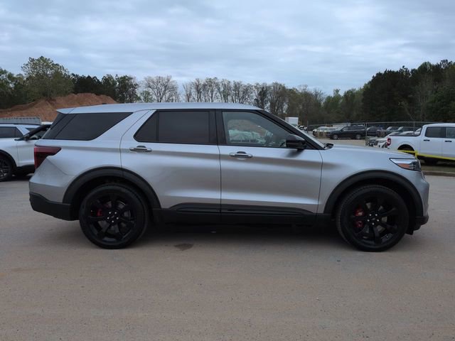 Certified 2021 Ford Explorer ST w/ Equipment Group 401A image 3