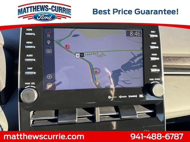 Used 2020 Toyota Avalon Limited image 13