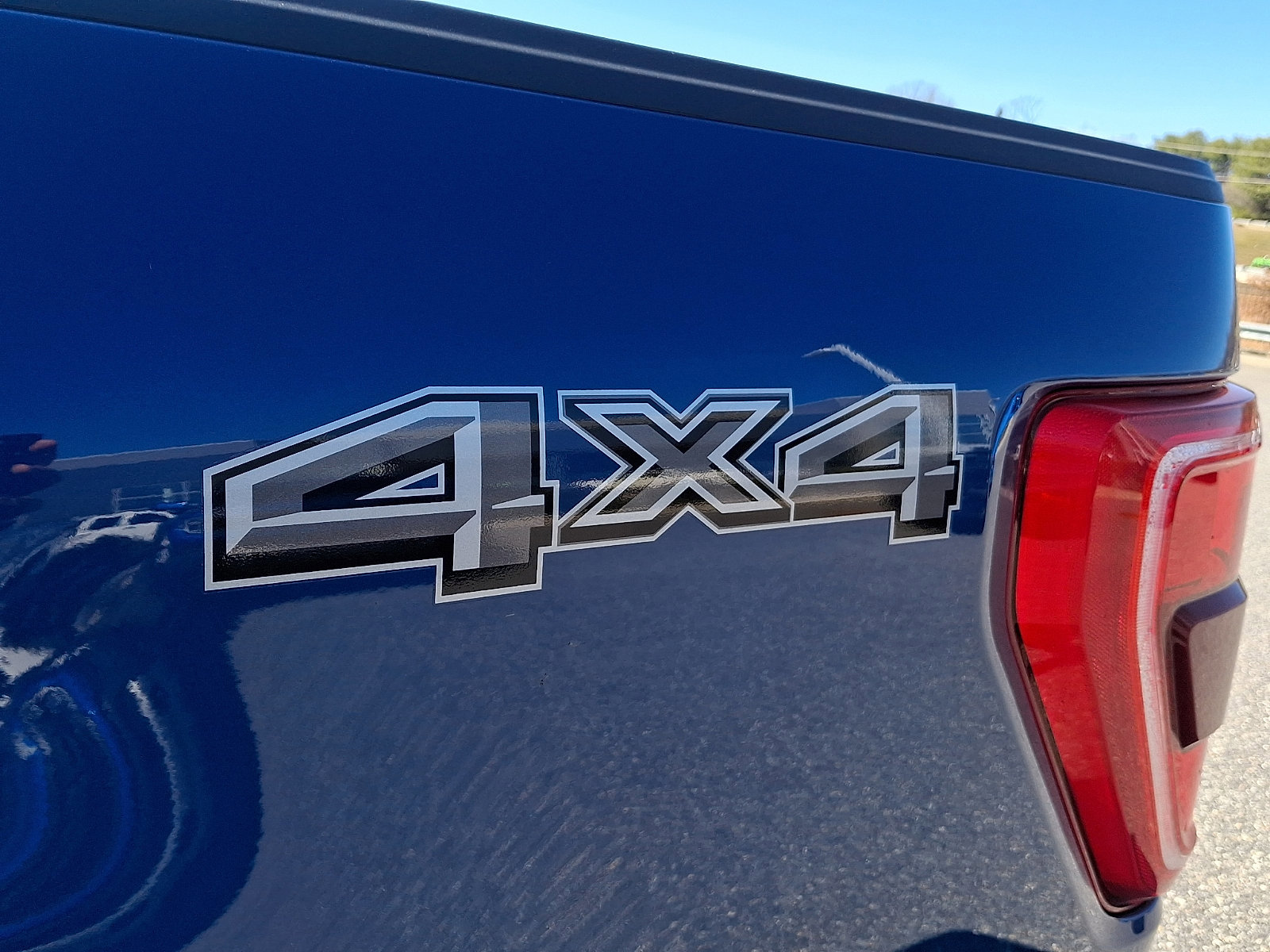 Certified 2022 Ford F150 XLT w/ Equipment Group 302A High image 31