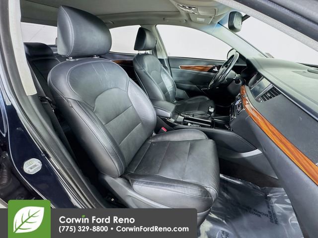 Used 2017 Kia Cadenza Premium w/ Luxury Package image 29