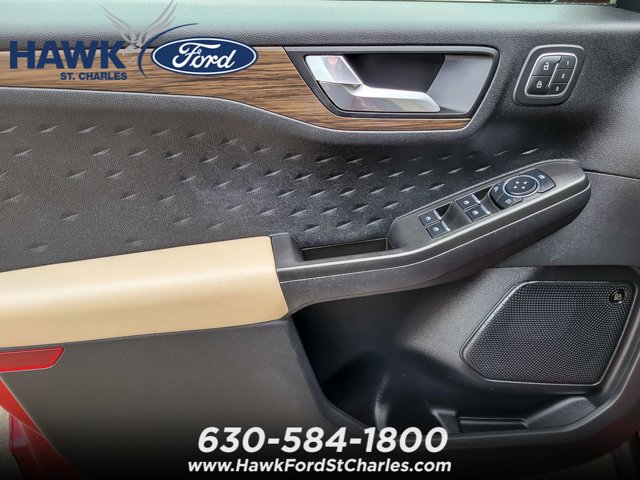 Certified 2020 Ford Escape Titanium AWD/4WD image 18