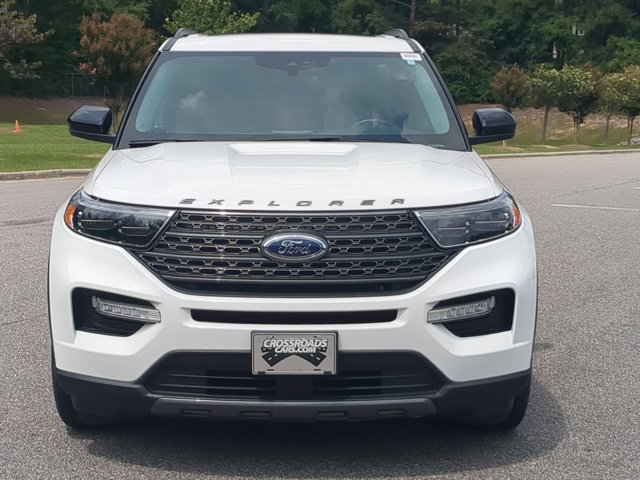 Certified 2023 Ford Explorer XLT w/ Equipment Group 202A RWD image 9