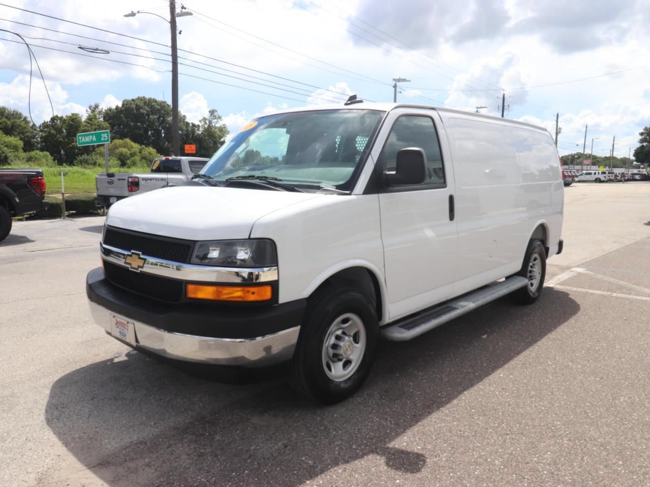 Used 2025 Chevrolet Express 2500 w/ Driver Convenience Package RWD image 5