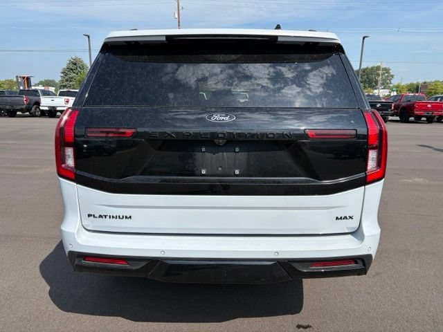 Certified 2025 Ford Expedition Max Platinum w/ Stealth Appearance Package AWD/4WD image 4