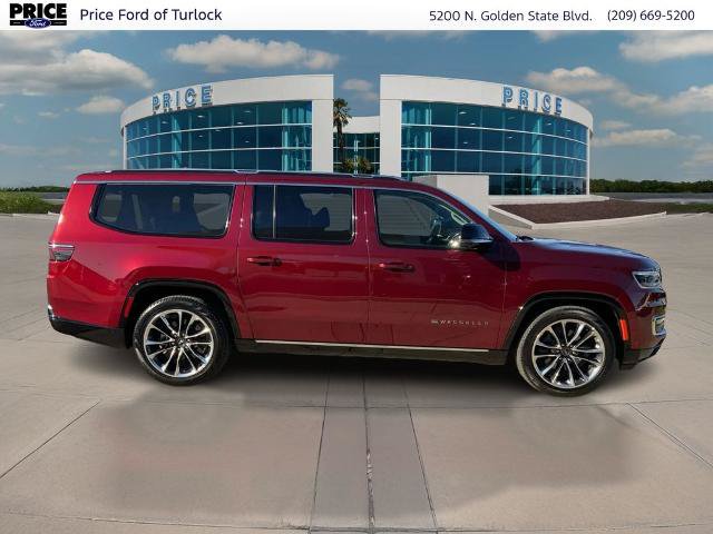 Used 2024 Jeep Wagoneer L Series III w/ Premium Group I AWD/4WD image 4