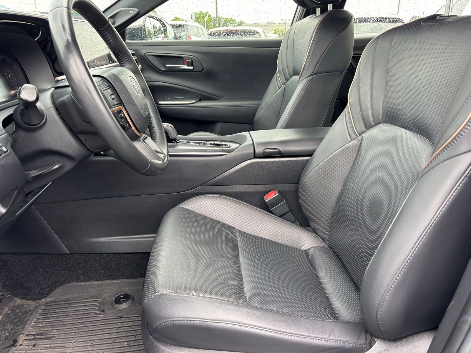 Used 2023 Toyota Crown AWD/4WD image 14