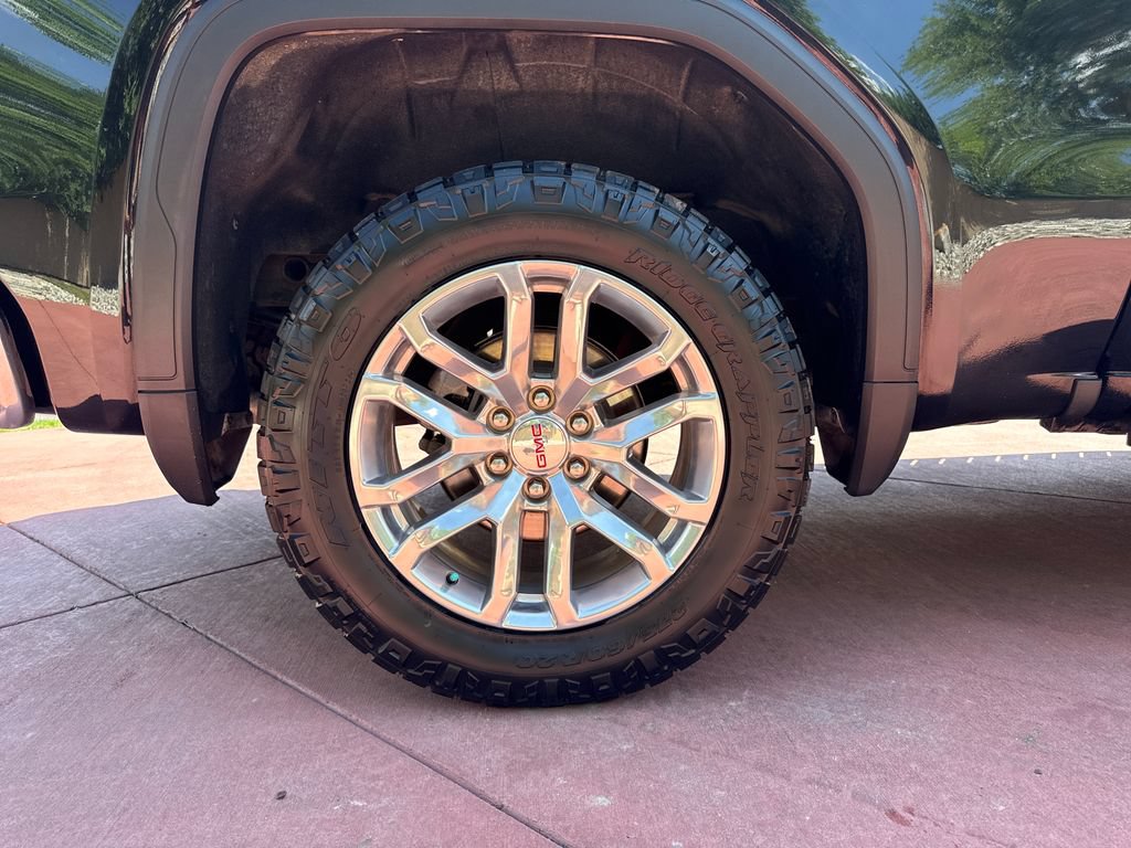 Used 2021 GMC Sierra 1500 SLT w/ SLT Premium Package AWD/4WD image 32