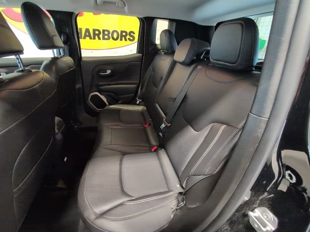 Used 2017 Jeep Renegade Trailhawk image 28