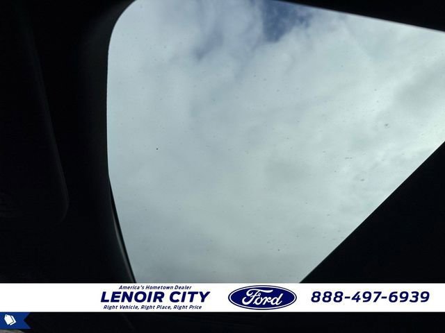 Certified 2023 Ford Expedition Limited image 17