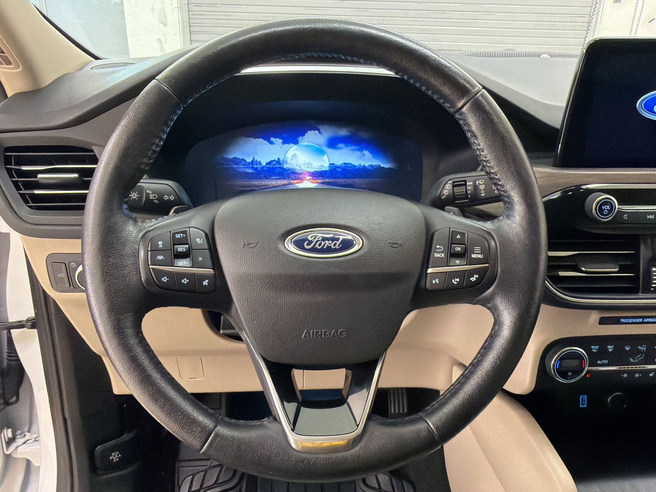 Certified 2020 Ford Escape Titanium AWD/4WD image 16