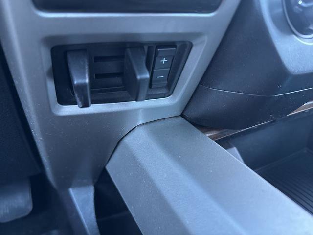 Certified 2018 Ford F150 Lariat image 37