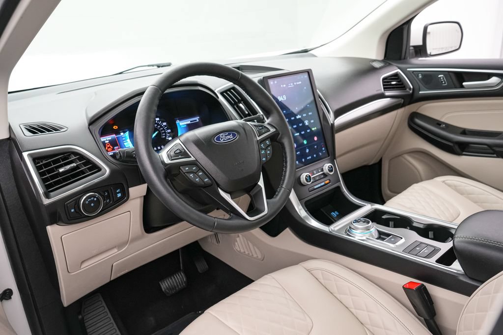 Certified 2023 Ford Edge Titanium AWD/4WD image 12