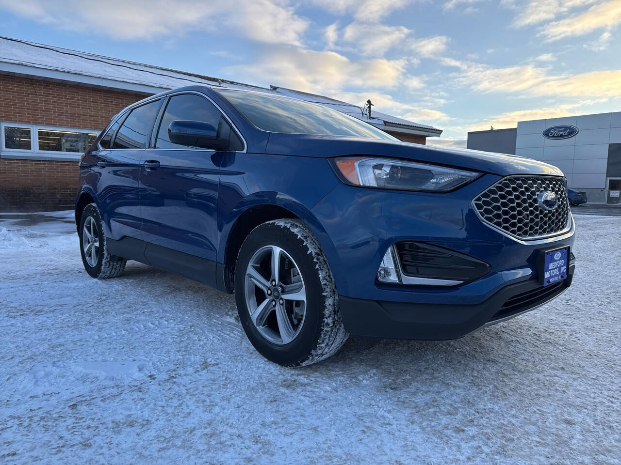 Certified 2023 Ford Edge SEL w/ Convenience Package image 2