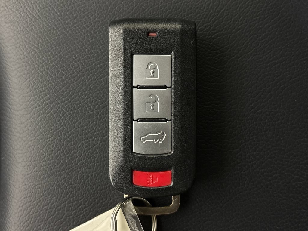 Used 2025 Mitsubishi Eclipse Cross SE AWD/4WD image 31