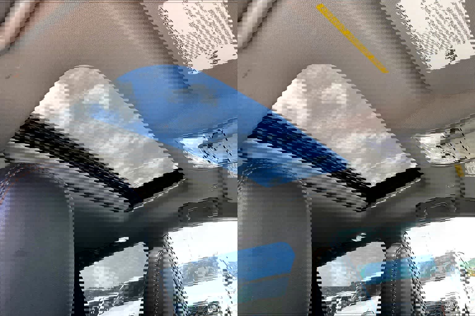 Used 2019 Toyota Highlander XLE FWD image 30