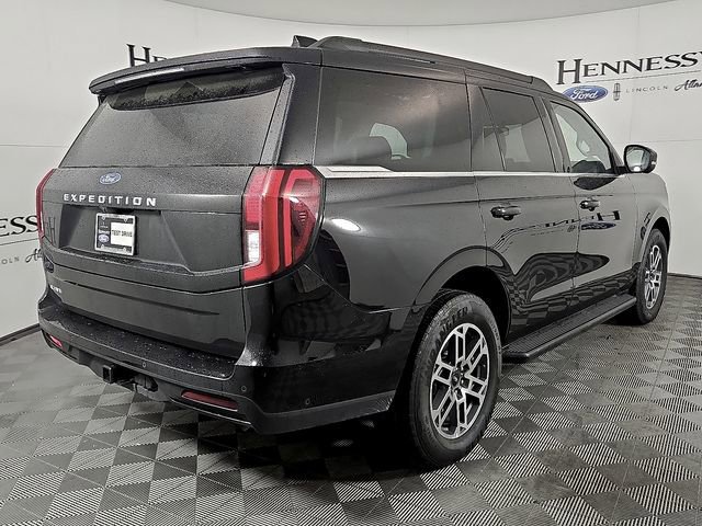 Certified 2025 Ford Expedition Active image 6