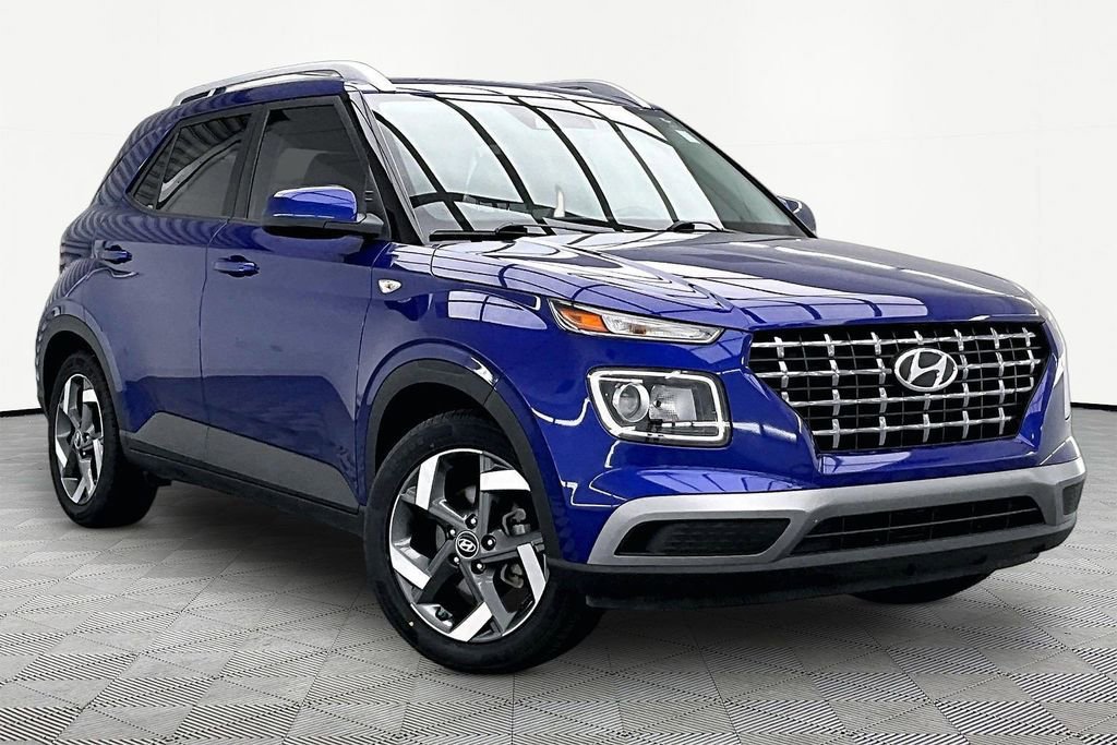 Used 2022 Hyundai Venue SEL FWD image 5