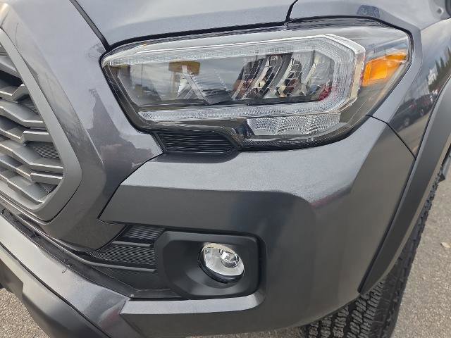 Used 2023 Toyota Tacoma TRD Off-Road w/ Black Out Package (TMS) image 6
