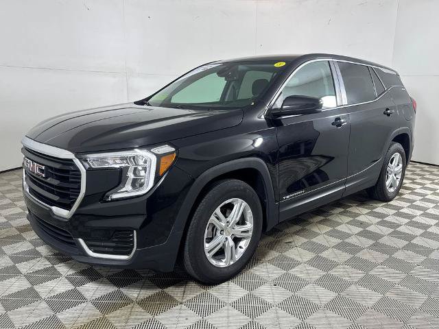 Used 2024 GMC Terrain SLE FWD image 12