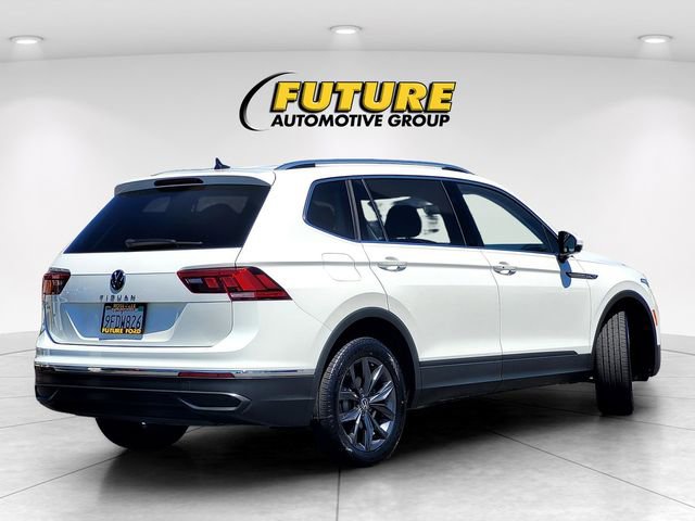 Used 2023 Volkswagen Tiguan SE FWD image 4