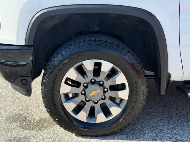 Used 2024 Chevrolet Silverado 2500 Custom w/ Custom Value Package AWD/4WD image 13