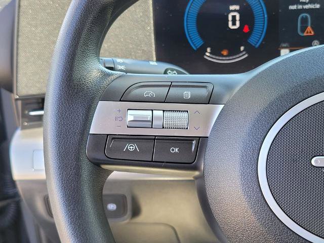 Used 2025 Hyundai Kona SE FWD image 25