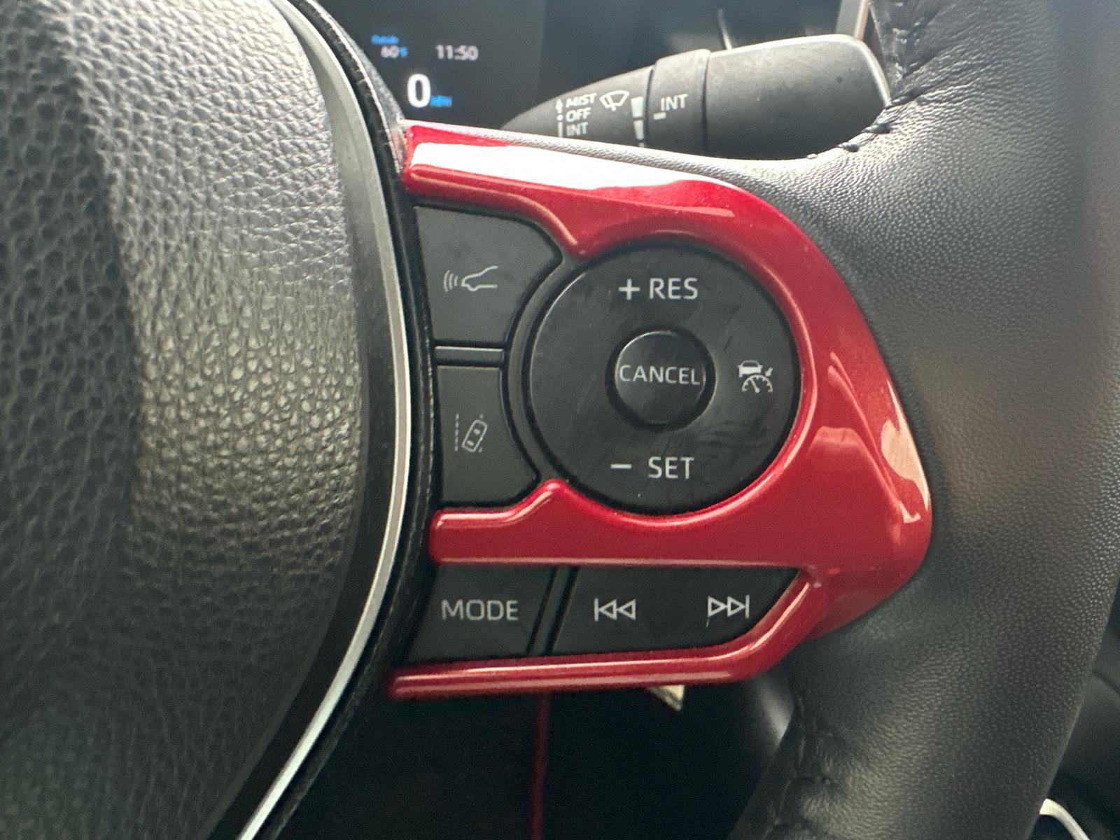 Used 2021 Toyota Corolla SE w/ Carpet Mat Package (TMS) image 18