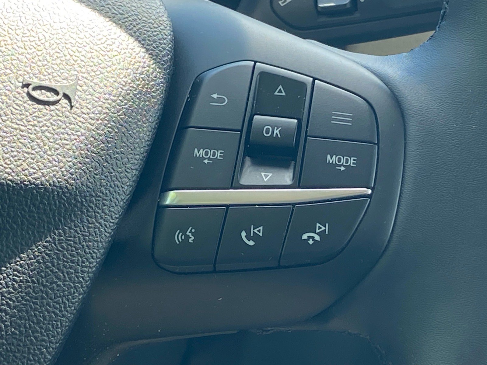 Certified 2025 Ford Maverick Lariat AWD/4WD image 12