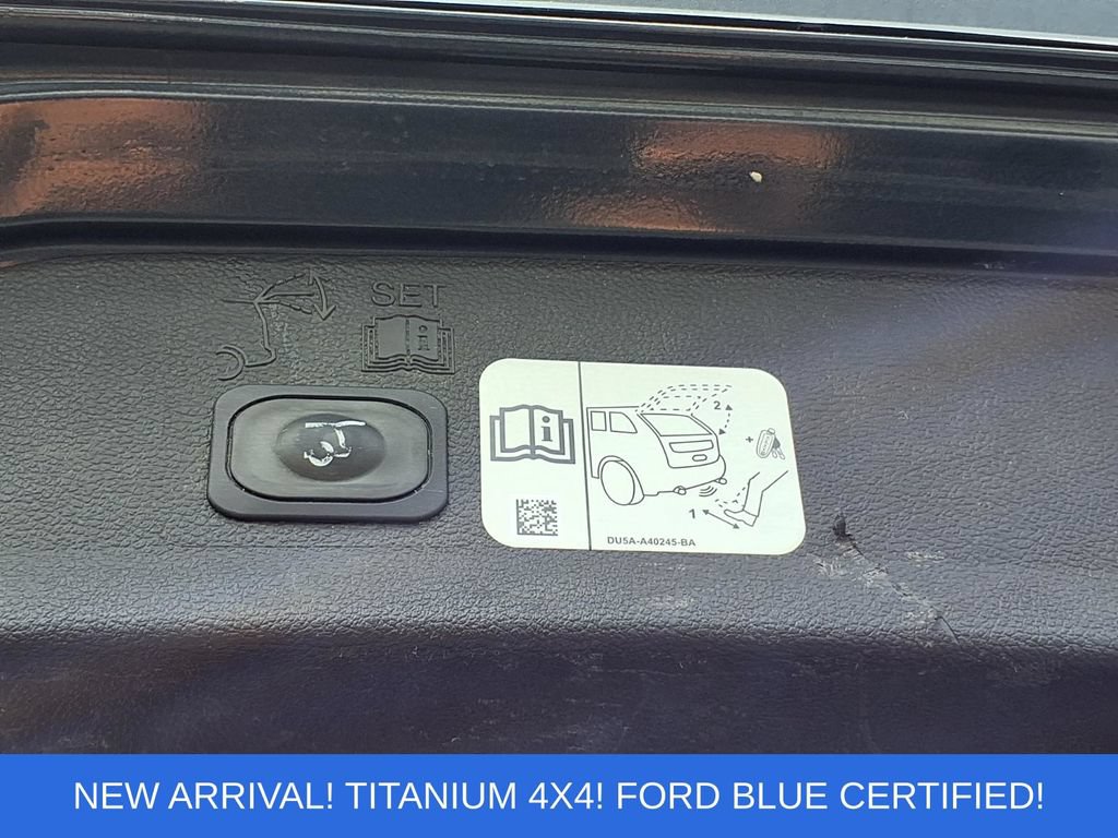 Certified 2019 Ford Escape Titanium AWD/4WD image 24