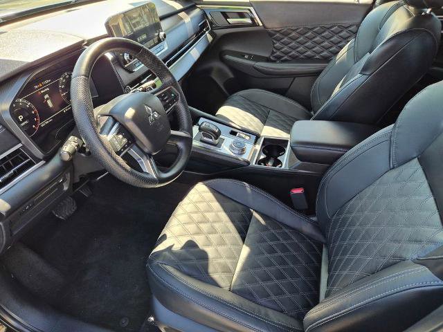 Used 2023 Mitsubishi Outlander SEL image 14