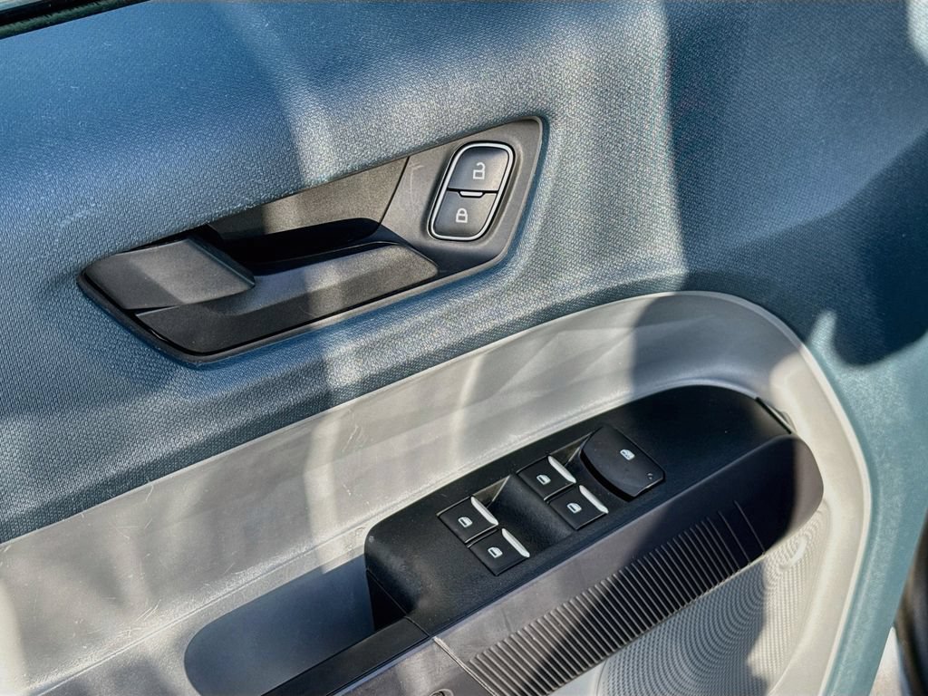 Certified 2023 Ford Maverick XL FWD image 17