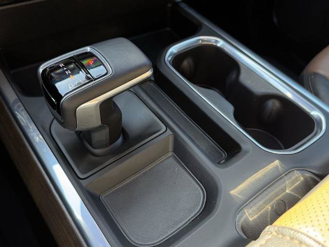 Used 2026 Chevrolet Silverado 1500 High Country w/ High Country Premium Package AWD/4WD image 23