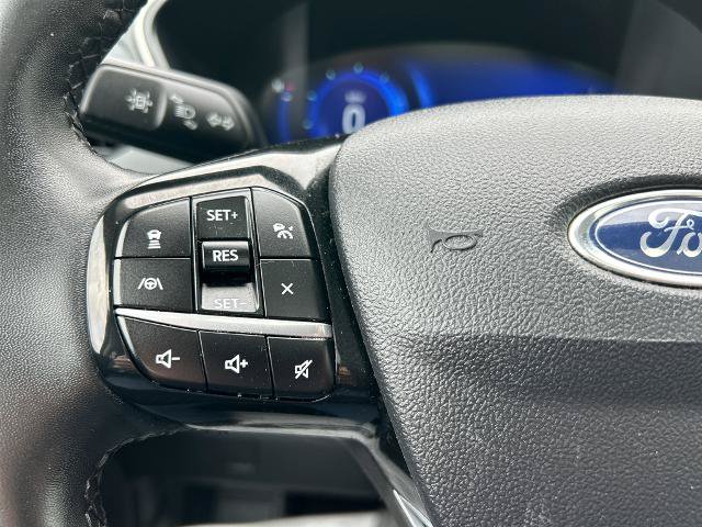 Certified 2022 Ford Escape SEL w/ Technology Package AWD/4WD image 15