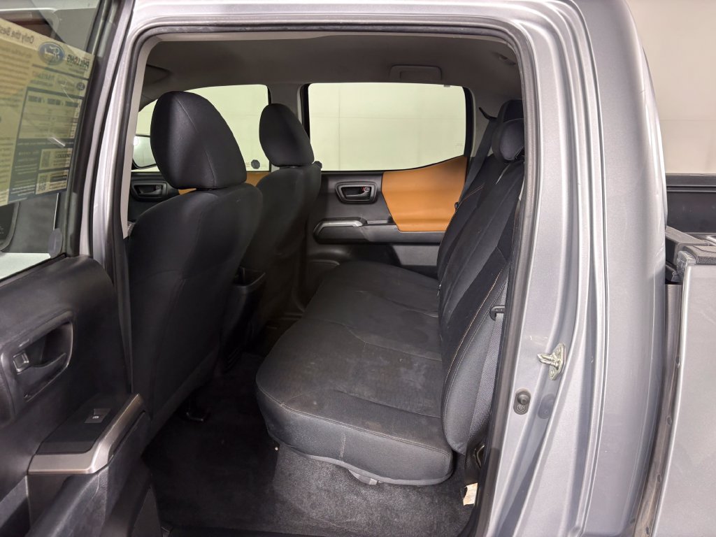 Used 2018 Toyota Tacoma SR5 RWD image 26