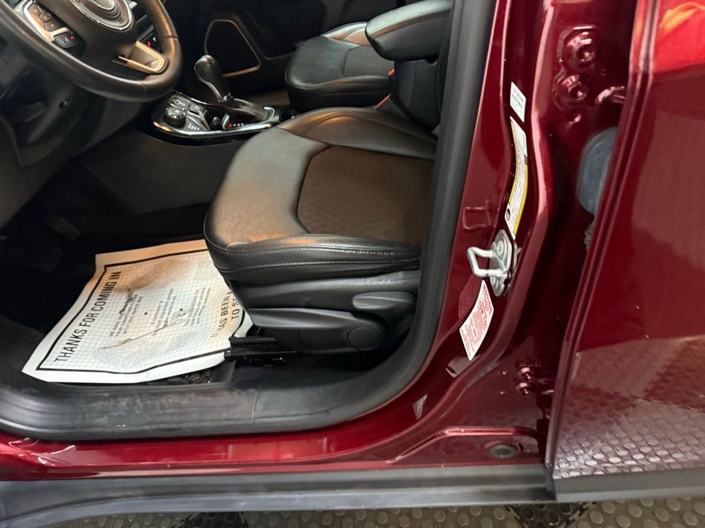 Used 2021 Jeep Compass Latitude image 25