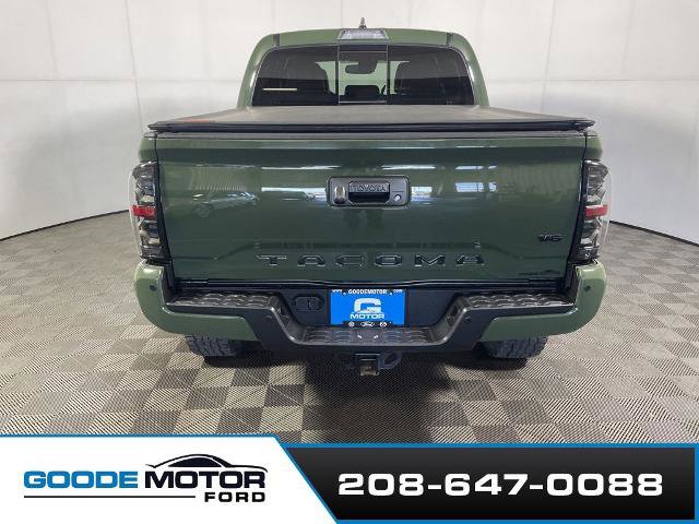 Used 2022 Toyota Tacoma TRD Sport w/ TRD Premium Sport Package AWD/4WD image 7