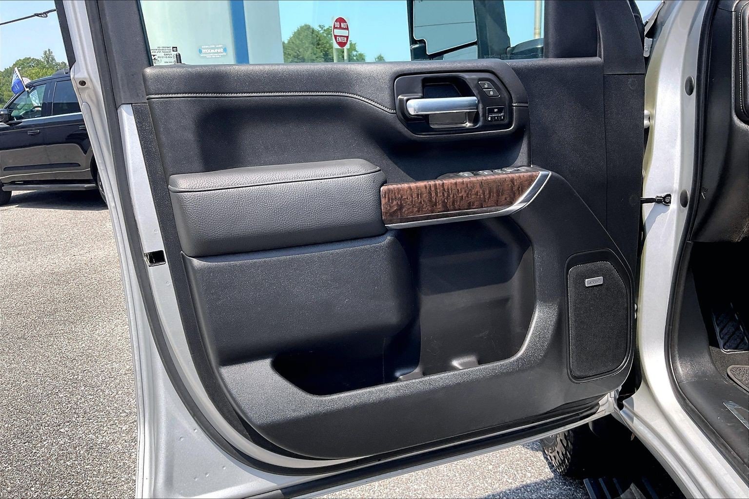 Used 2021 GMC Sierra 3500 Denali w/ Denali Ultimate Package AWD/4WD image 22