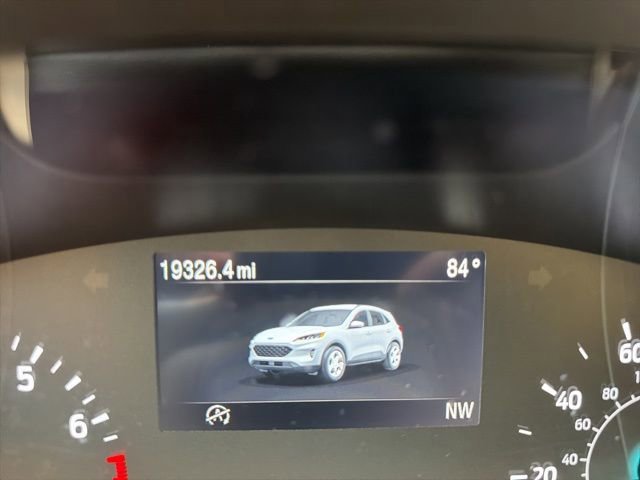 Certified 2022 Ford Escape SE w/ SE Sport Appearance Package image 12