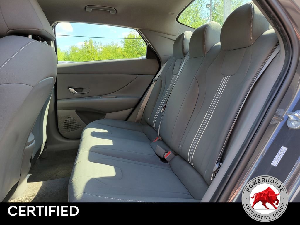 Used 2023 Hyundai Elantra SEL image 15