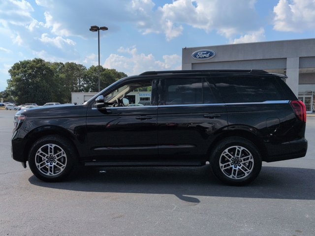 Certified 2025 Ford Expedition Active AWD/4WD image 7