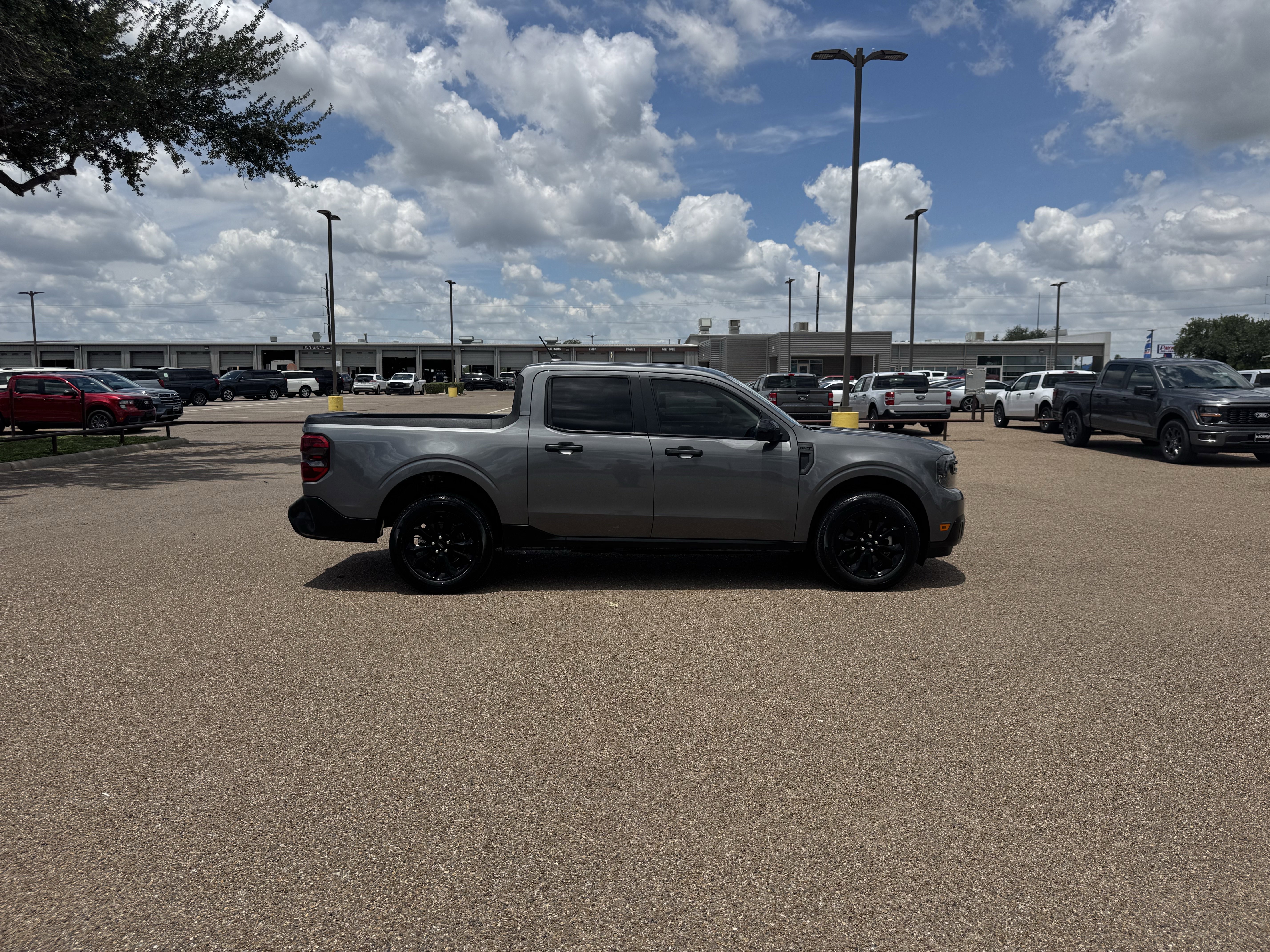 Certified 2024 Ford Maverick XLT w/ XLT Luxury Package FWD image 4