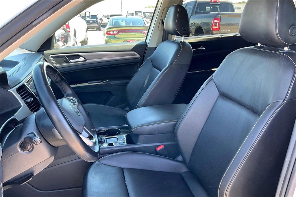Used 2021 Volkswagen Atlas SEL w/ MDO Package (Bench Seat) image 18